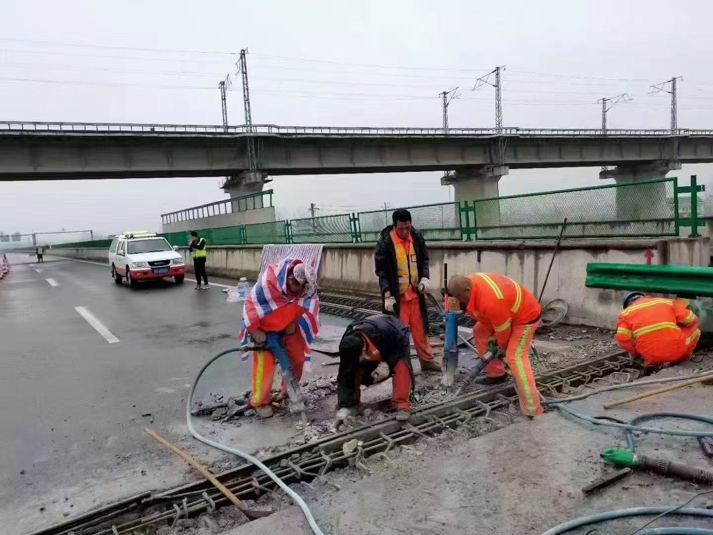 中宁桥梁伸缩缝抢修料